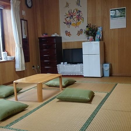 Minshuku Shizu Hotel Onna Buitenkant foto
